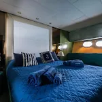 Πλωτό κατάλυμα Yacht San Lorenzo 22