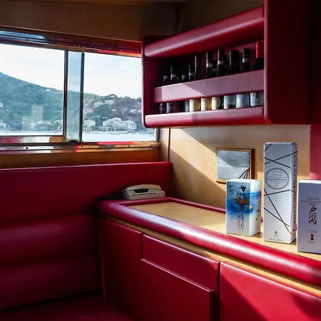 Yacht San Lorenzo 22 船屋 *