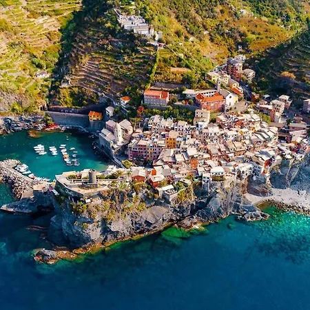 Botel Yacht San Lorenzo 22