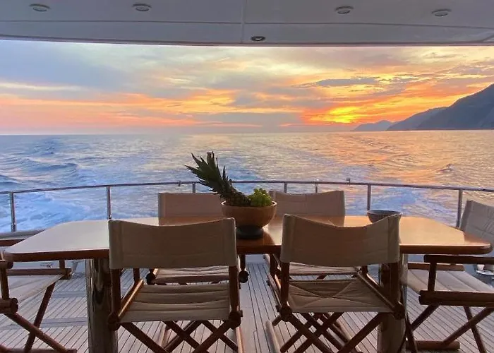 Yacht San Lorenzo 22 * La Spezia