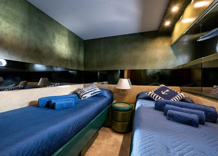 Úszó hotel Yacht San Lorenzo 22 *